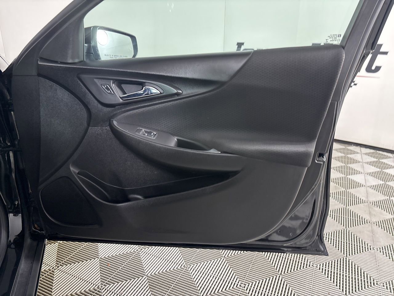 Used 2024 Chevrolet Malibu LT image 26