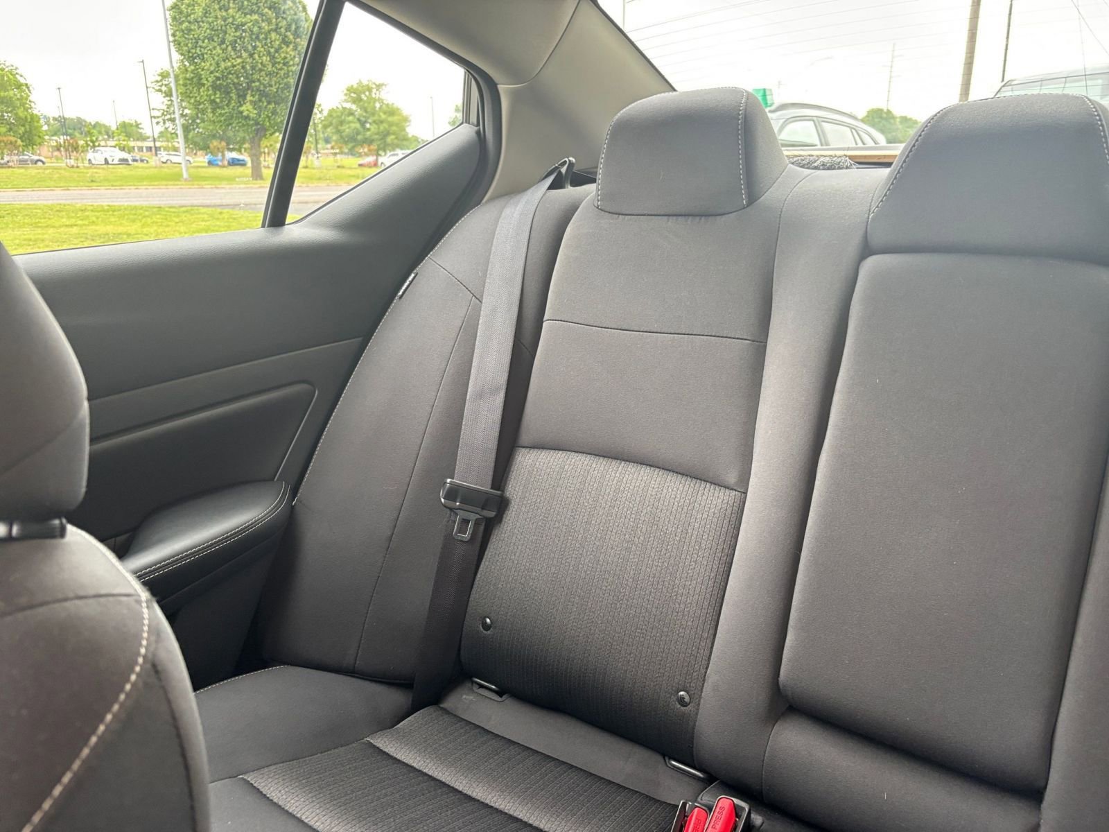 Used 2025 Nissan Altima 2.5 SV FWD image 39