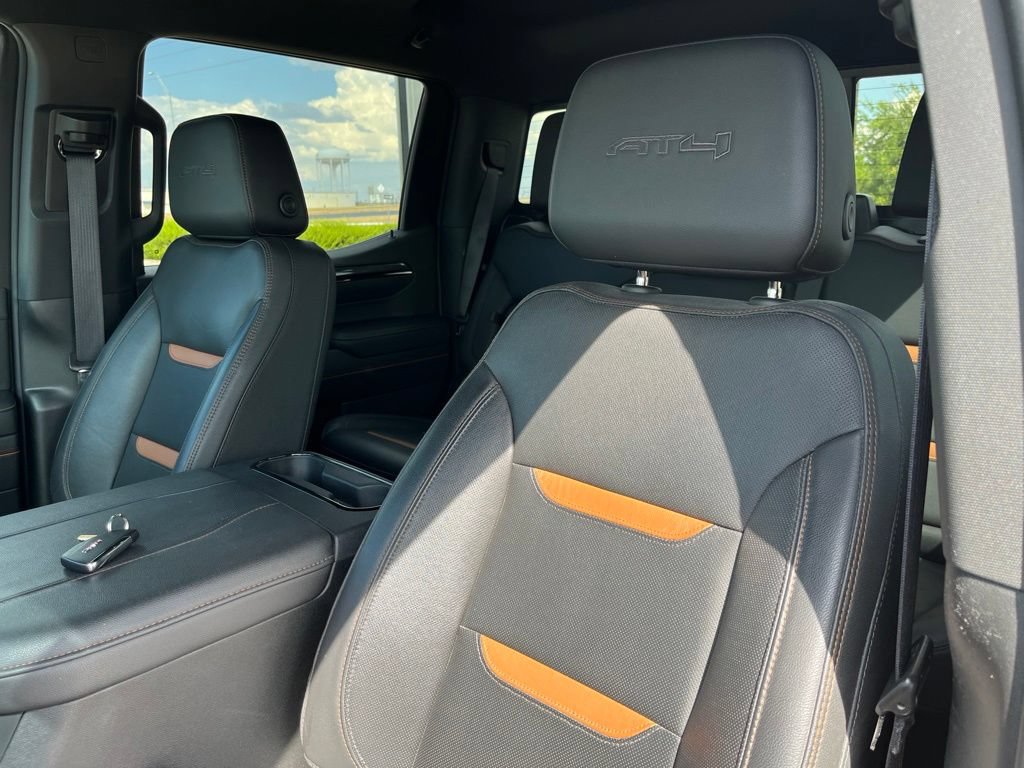 Used 2023 GMC Sierra 1500 AT4 w/ AT4 Premium Package AWD/4WD image 12