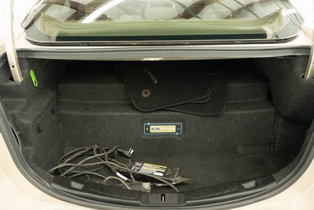 Used 2018 Ford Fusion Energi Platinum image 12