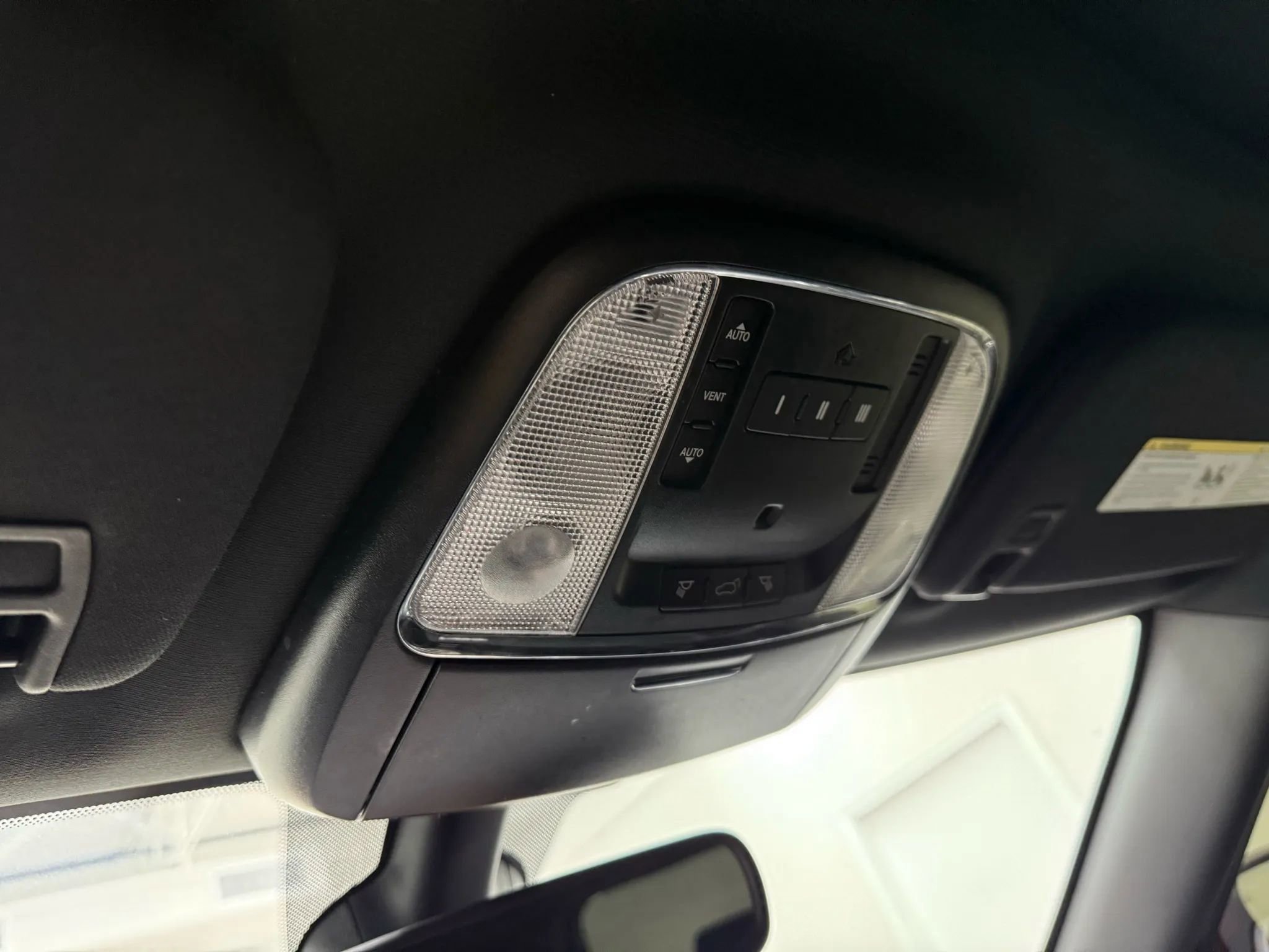 Used 2017 Jeep Grand Cherokee Trailhawk AWD/4WD image 30