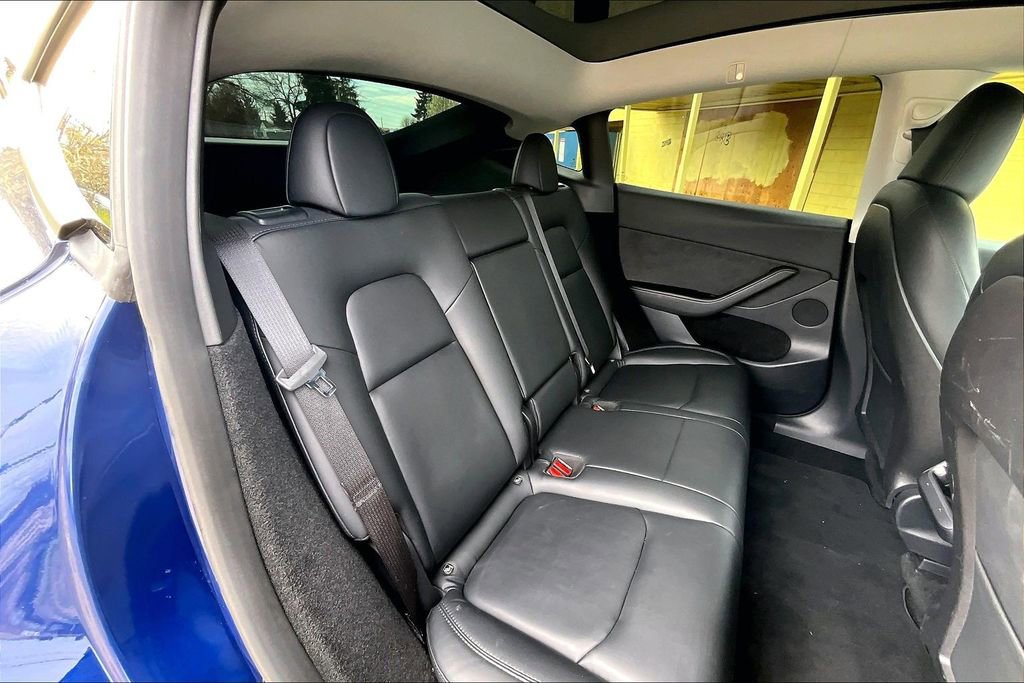 Used 2023 Tesla Model Y Long Range image 20