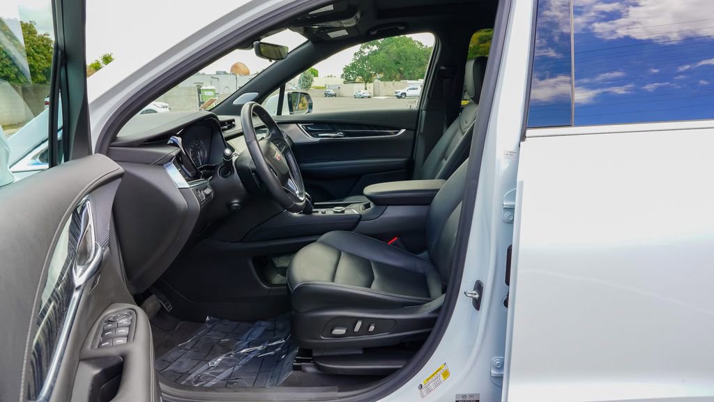 Certified 2023 Cadillac XT6 Premium Luxury w/ Technology Package image 14