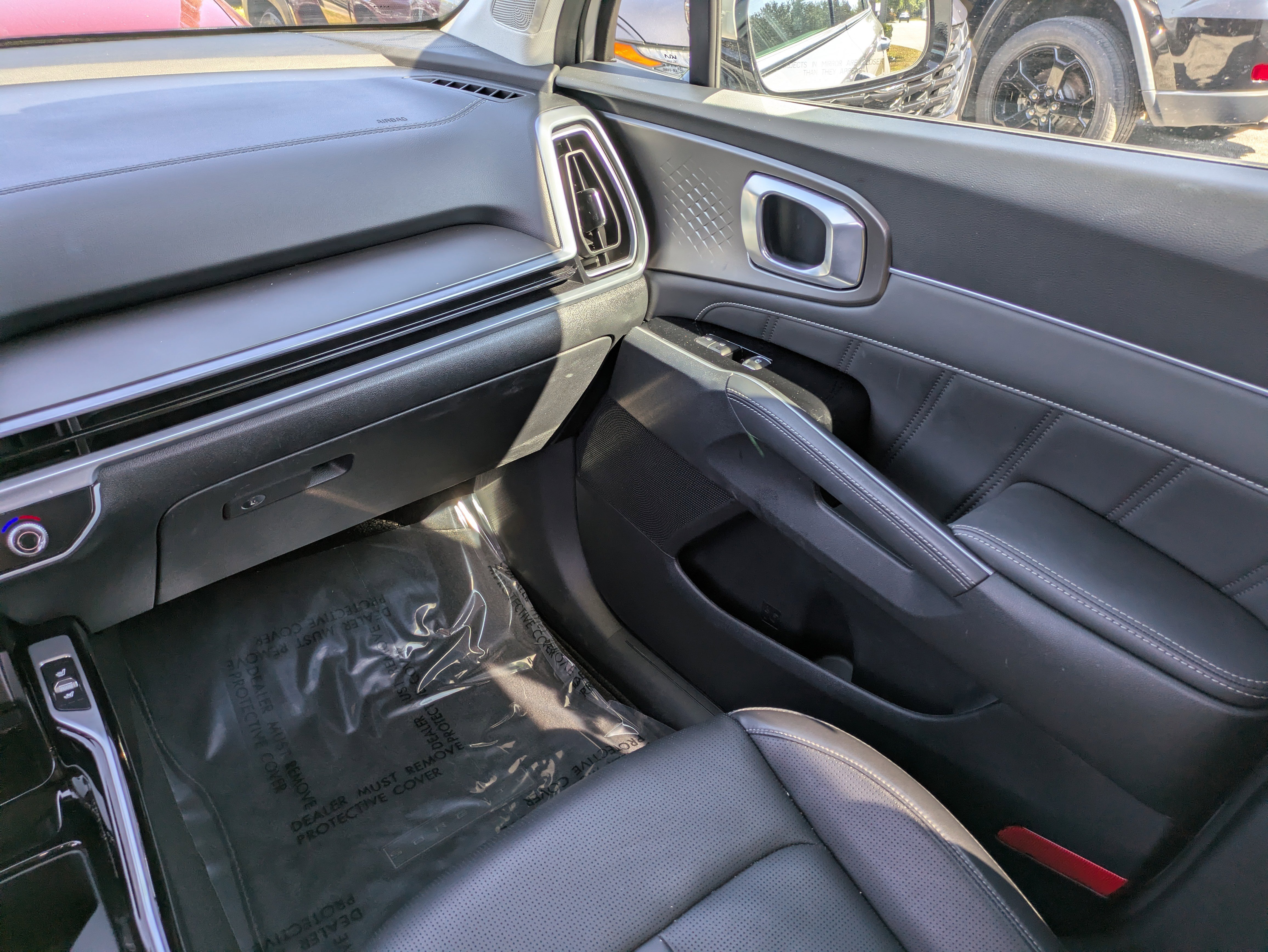 Used 2025 Kia Sorento SX image 20