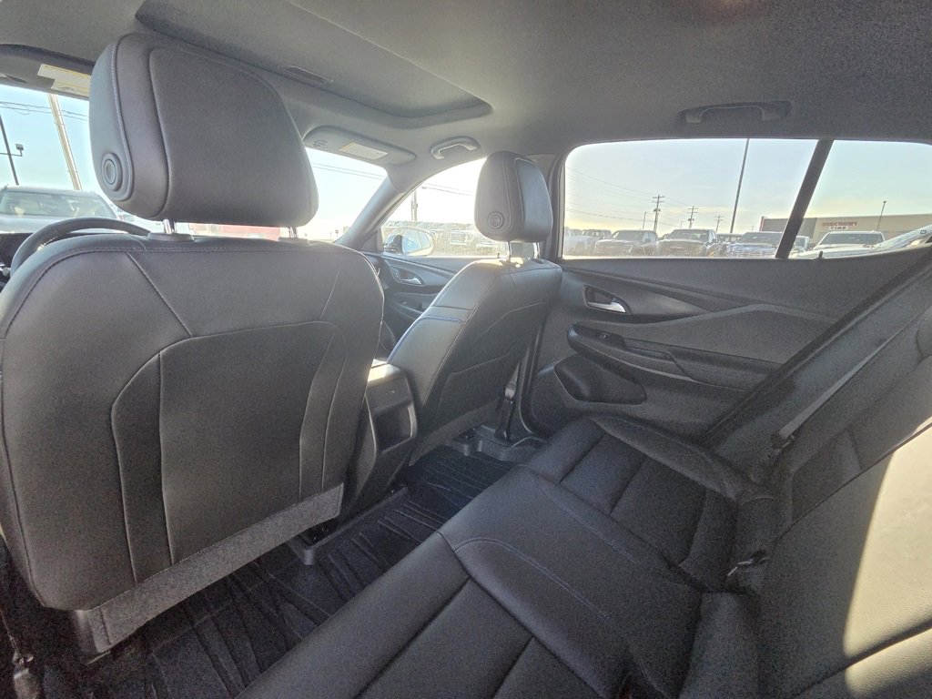 Used 2024 Buick Envista Sport Touring w/ Convenience I Package image 27