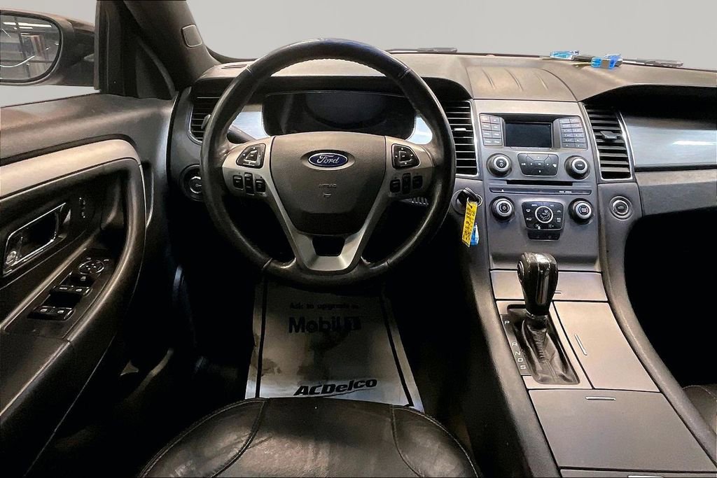 Used 2014 Ford Taurus SEL FWD image 10