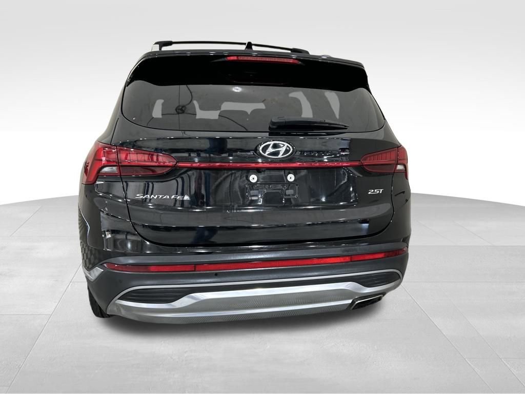 Used 2022 Hyundai Santa Fe Limited w/ Cargo Package FWD image 4