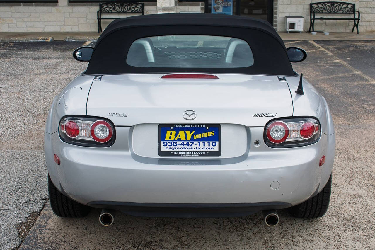 Used 2008 MAZDA MX-5 Miata Touring RWD image 12
