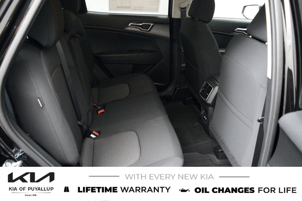 New 2027 Kia Sportage LX FWD image 15