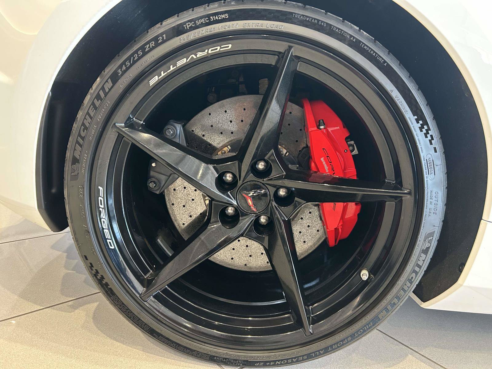 Used 2025 Chevrolet Corvette E-Ray AWD/4WD image 9