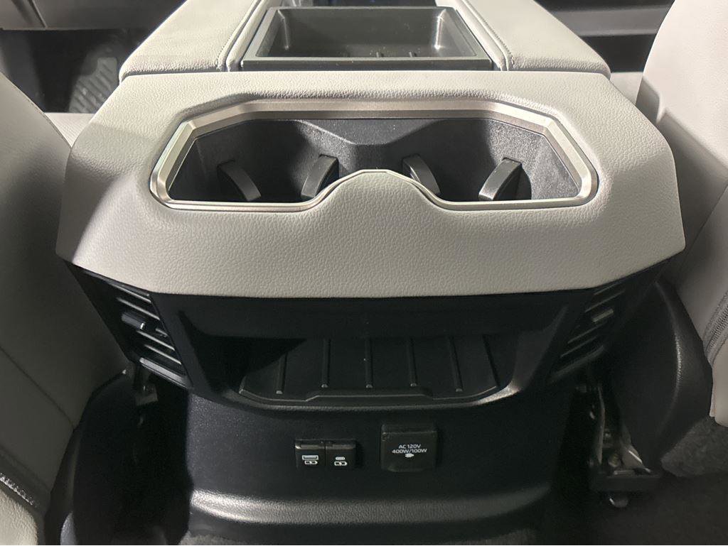 Used 2024 Toyota Tundra Limited image 34