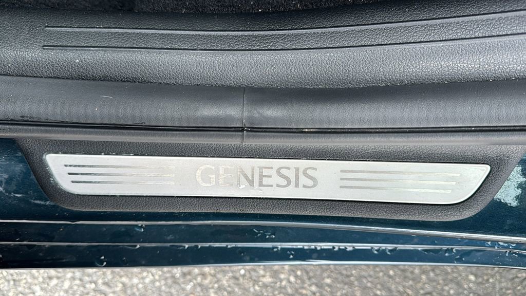 Used 2023 Genesis G70 3.3T w/ Sport Advanced Package image 34