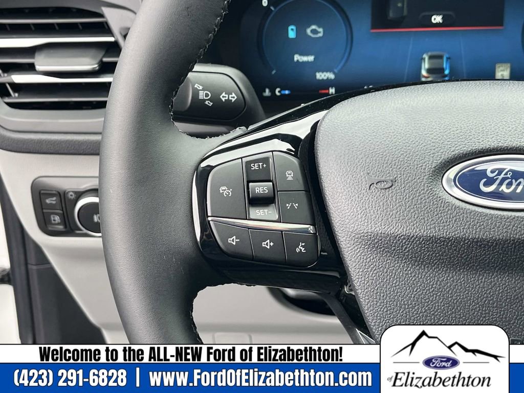 New 2026 Ford Escape Platinum w/ Premium Technology Package image 24