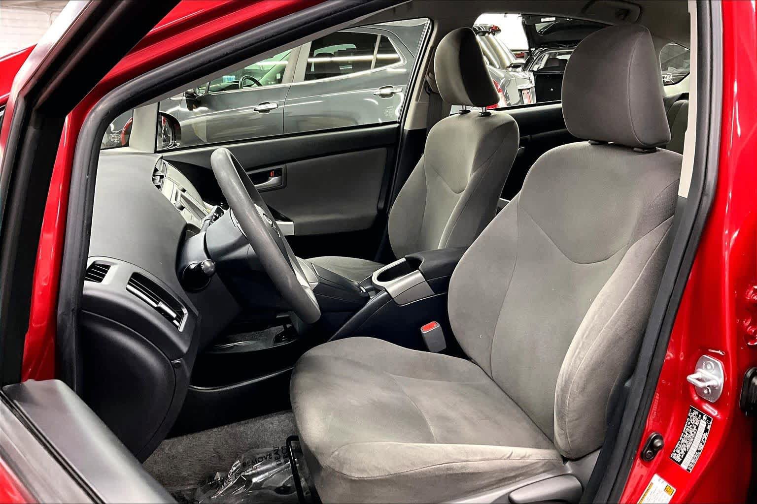 Used 2014 Toyota Prius Two image 7