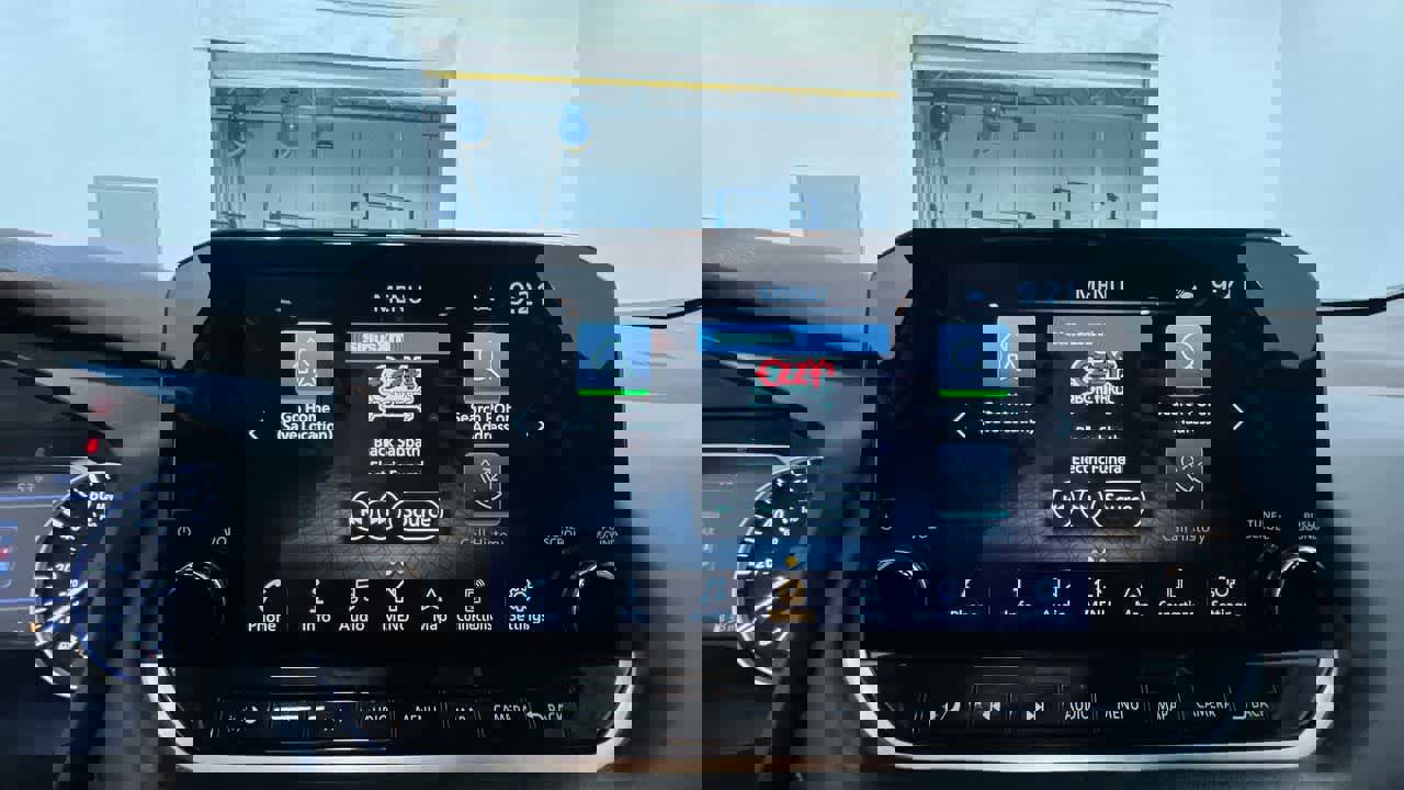 Used 2023 Nissan Rogue SL w/ SL Premium Package image 24