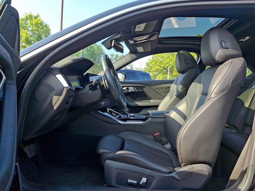 Used 2022 BMW 230i Coupe w/ Convenience Package RWD image 13
