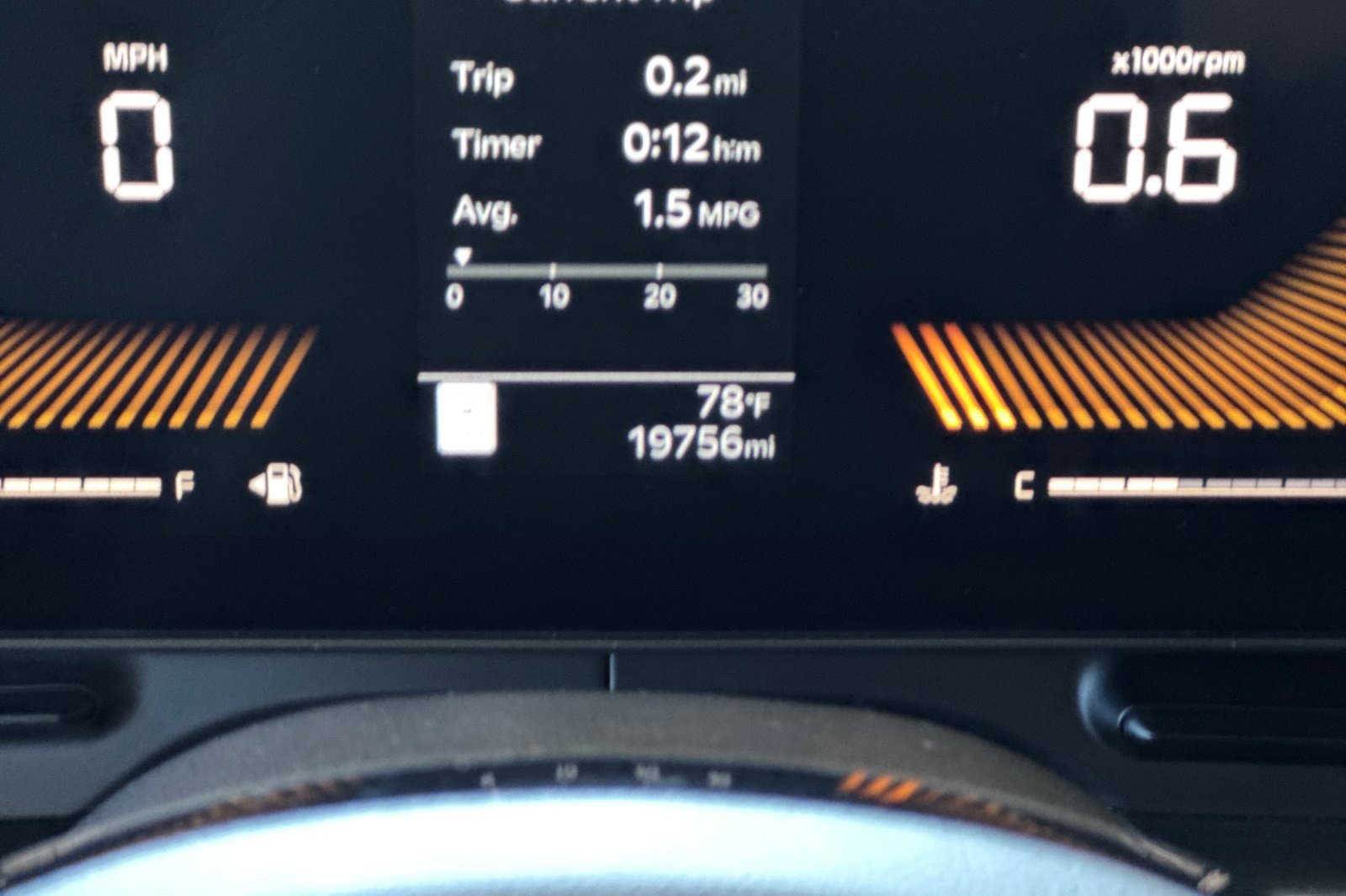 Used 2026 Kia Carnival FWD image 23