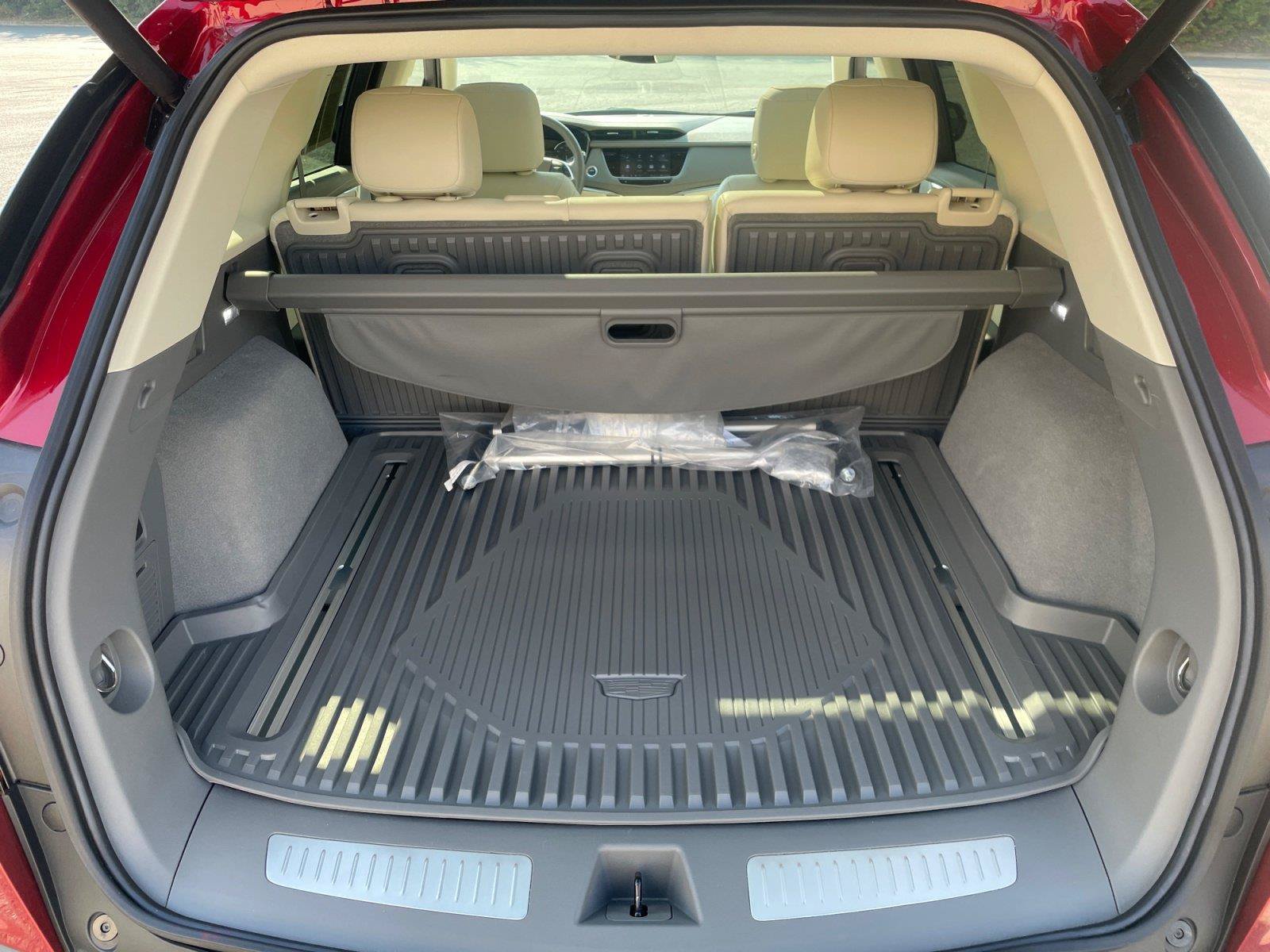 Used 2025 Cadillac XT5 Premium Luxury AWD/4WD image 17