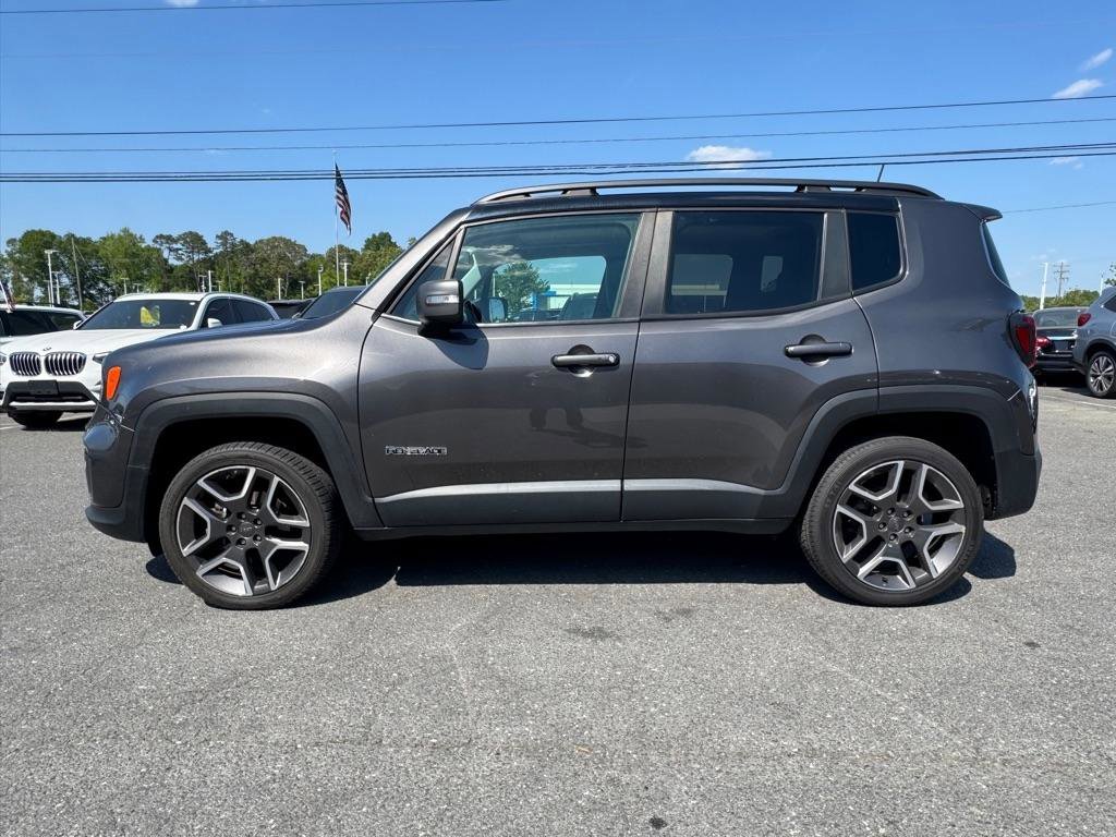 Used 2019 Jeep Renegade Limited w/ UConnect 8.4 Nav Group AWD/4WD image 9