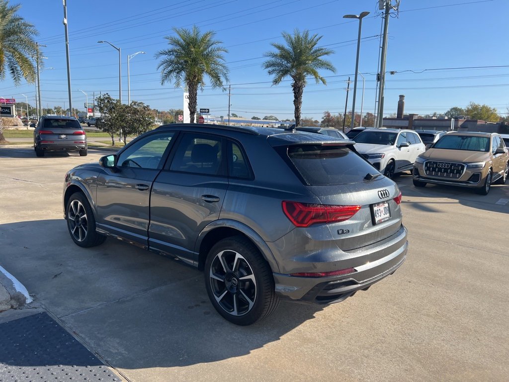 Used 2025 Audi Q3 2.0T Premium Plus w/ Premium Plus Package image 2