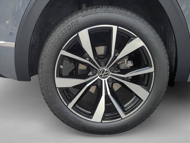 New 2026 Volkswagen Atlas Cross Sport SEL Premium R-Line AWD/4WD image 8