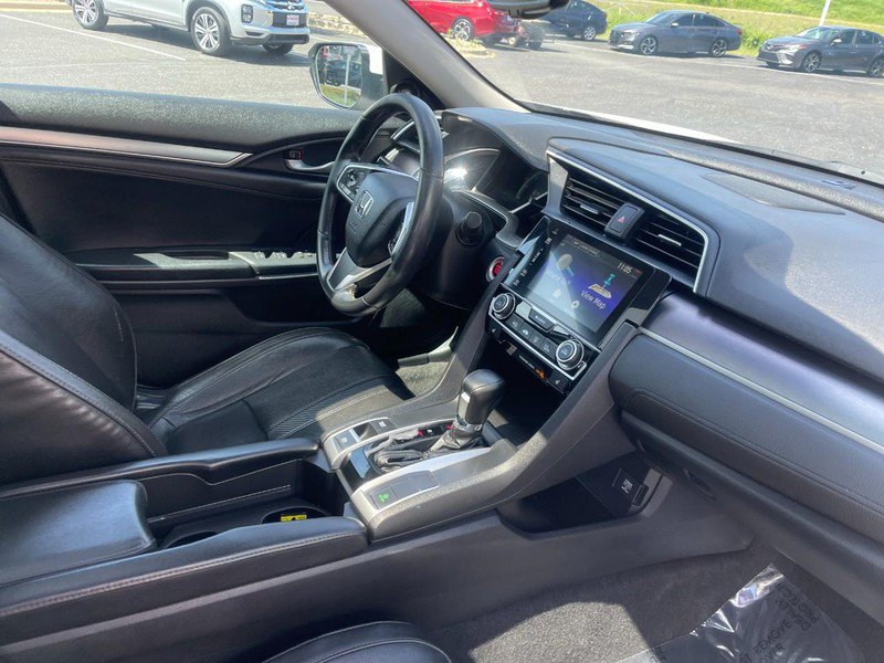 Used 2017 Honda Civic Touring image 9