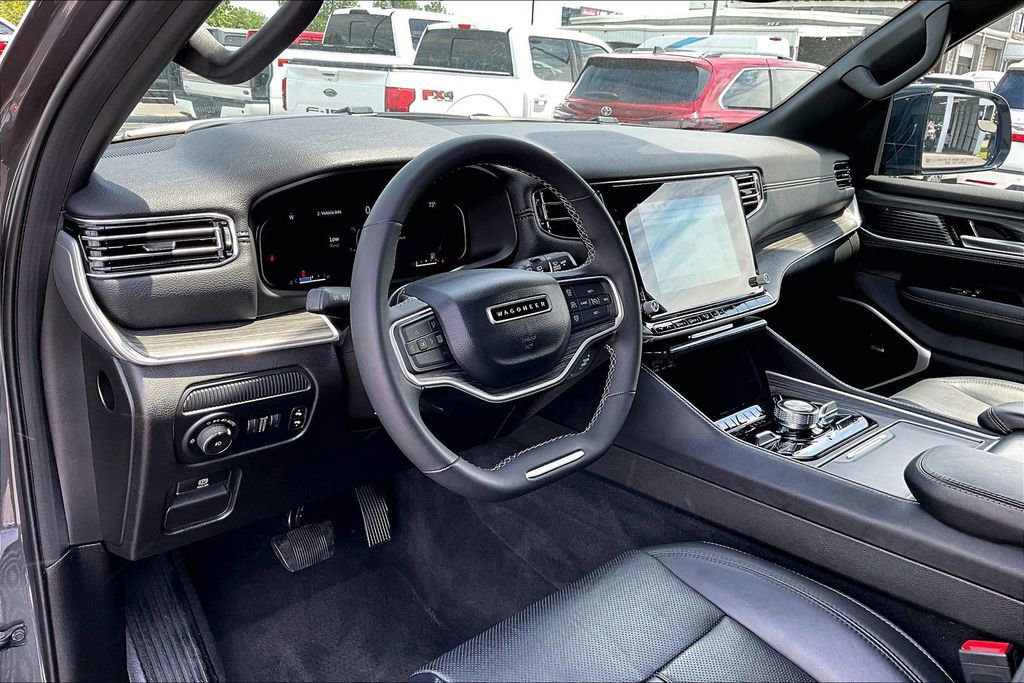 Used 2023 Jeep Wagoneer Series III w/ Premium Group I AWD/4WD image 19