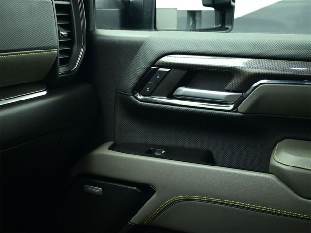 Used 2024 Chevrolet Silverado 2500 ZR2 w/ Technology Package image 27