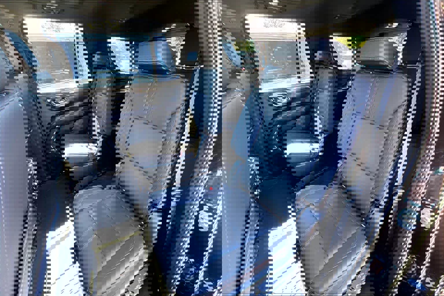 Used 2021 Chevrolet Tahoe RST w/ Luxury Package image 24