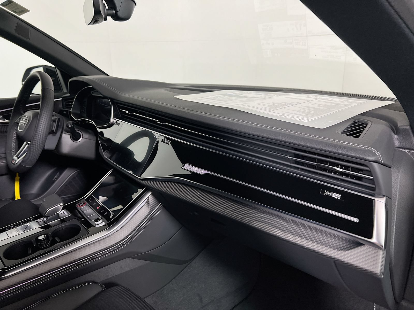 Used 2025 Audi SQ8 Premium Plus AWD/4WD image 31