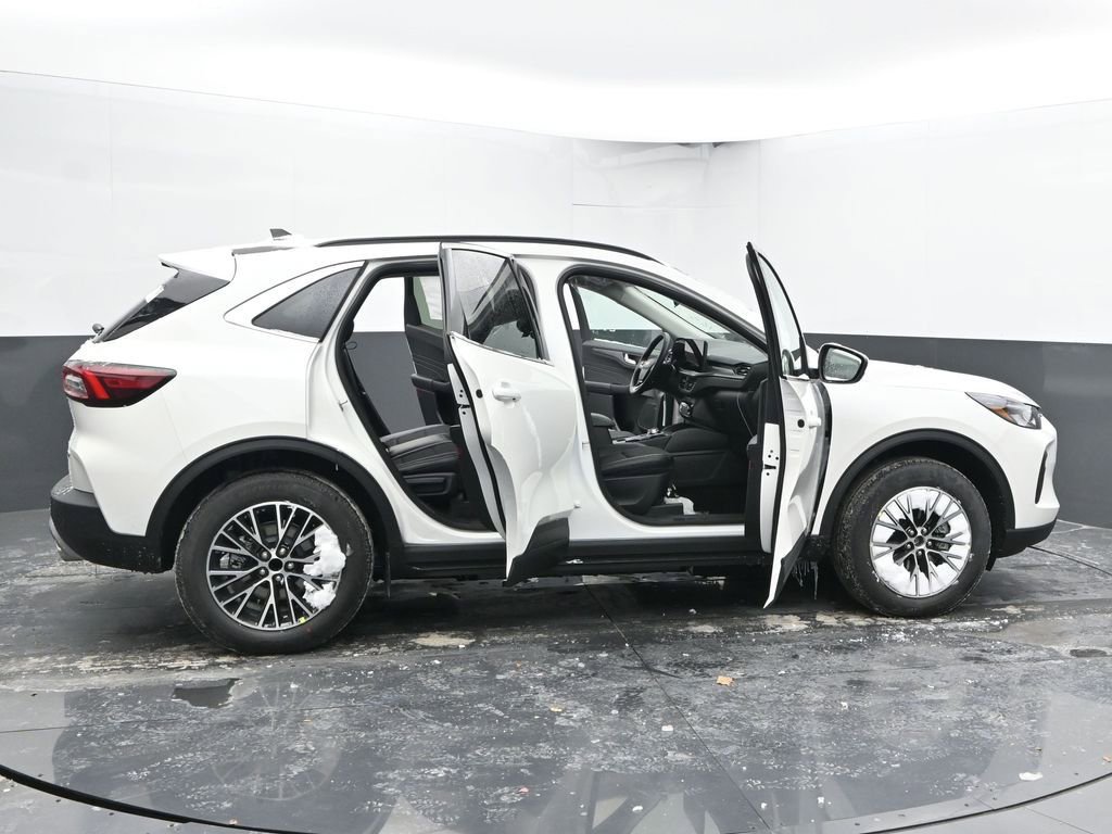 New 2026 Ford Escape Base w/ Class II Trailer Tow Package image 58