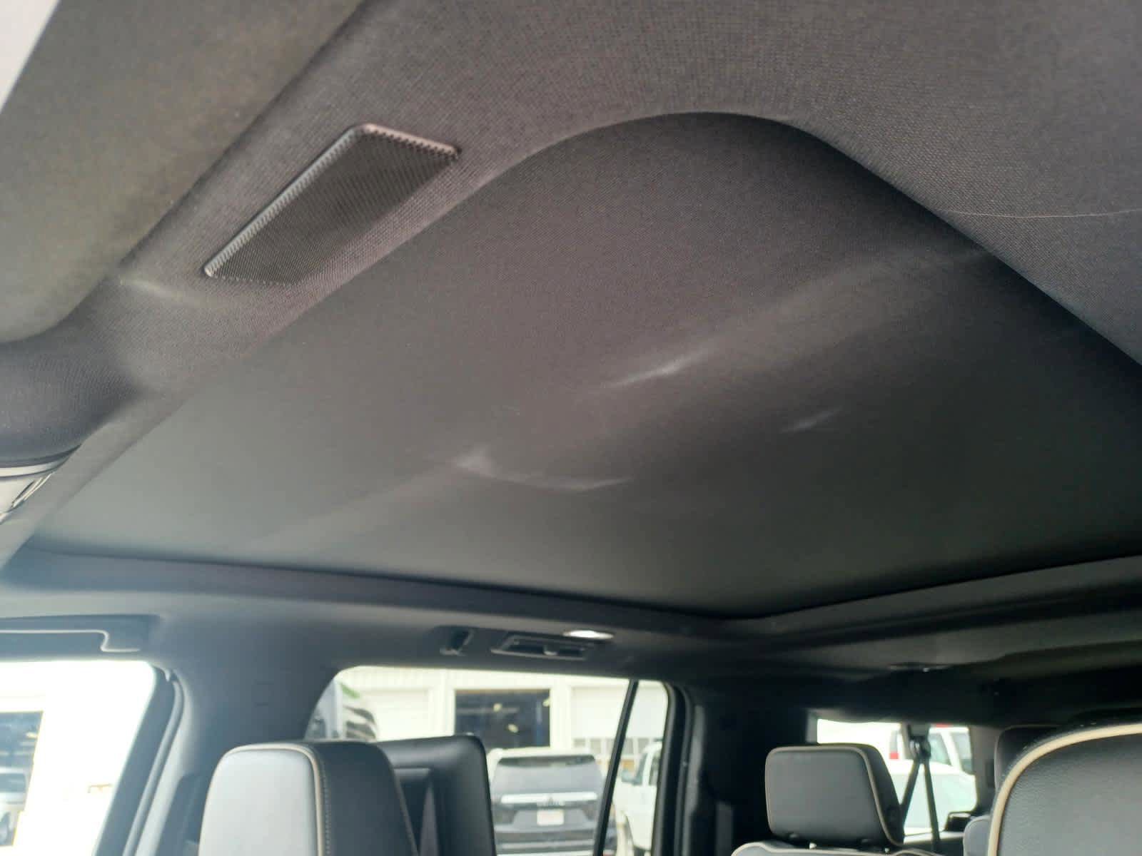 Used 2025 Chevrolet Suburban Premier AWD/4WD image 22