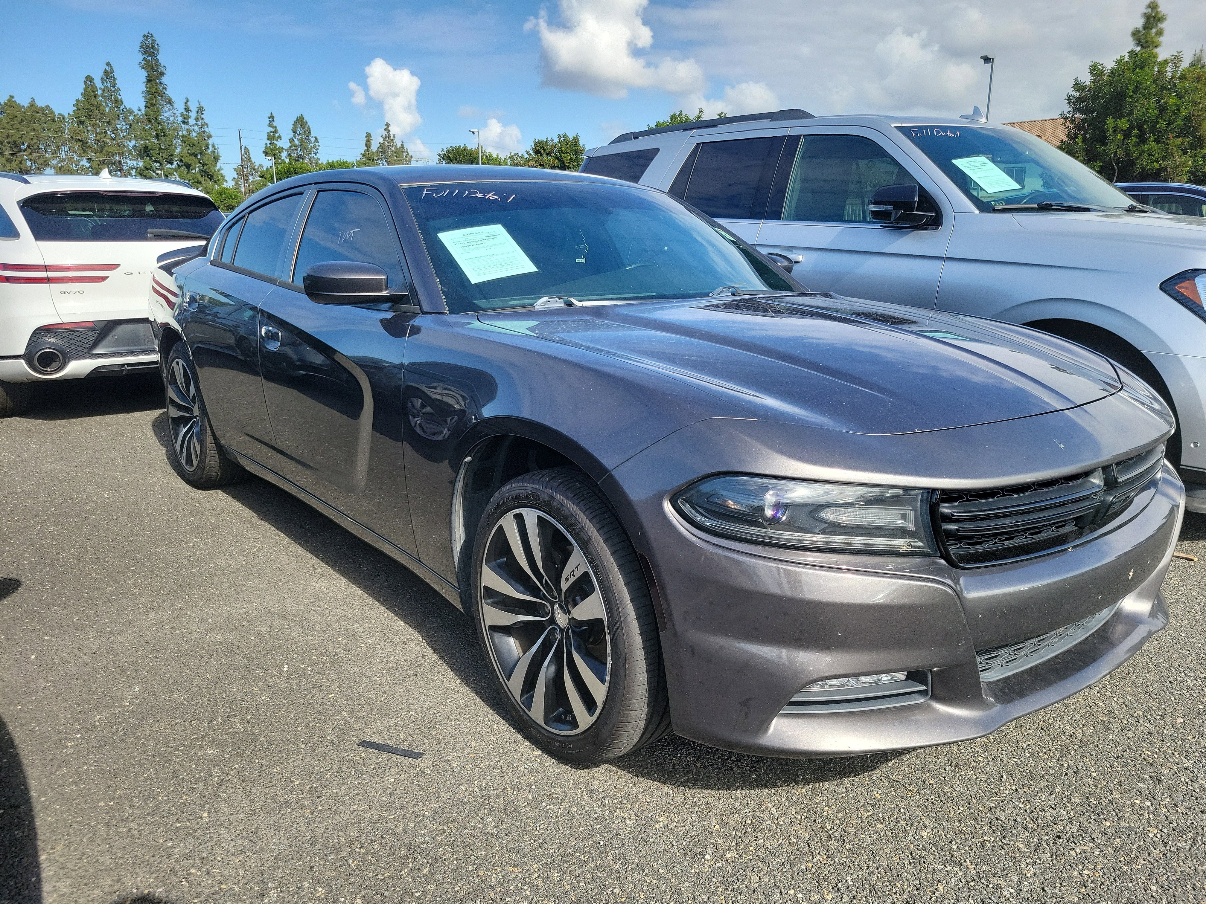 Used 2016 Dodge Charger SXT w/ Navigation & Travel Group RWD image 3