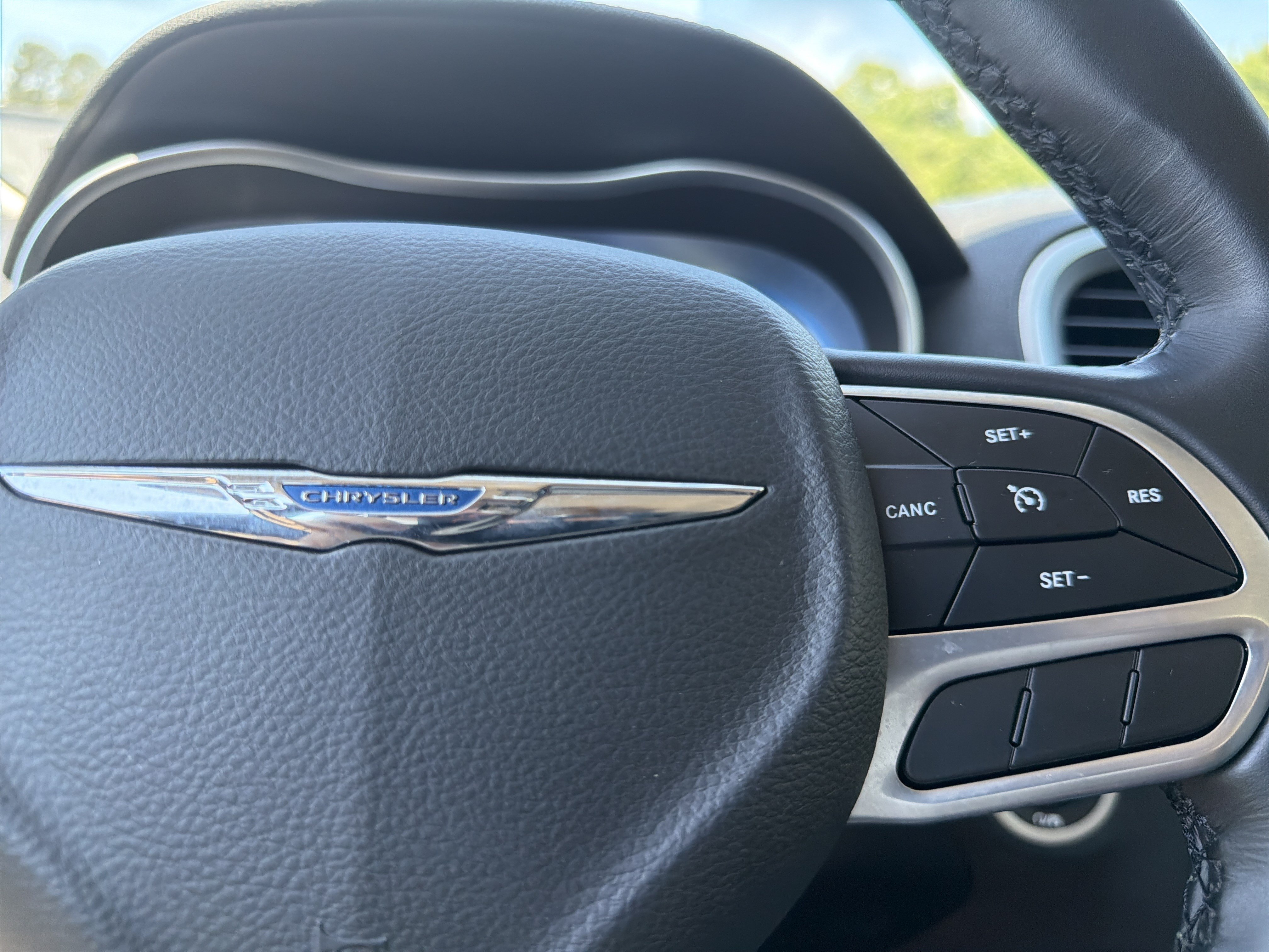 Used 2022 Chrysler 300 Touring w/ Sport Appearance Package RWD image 27