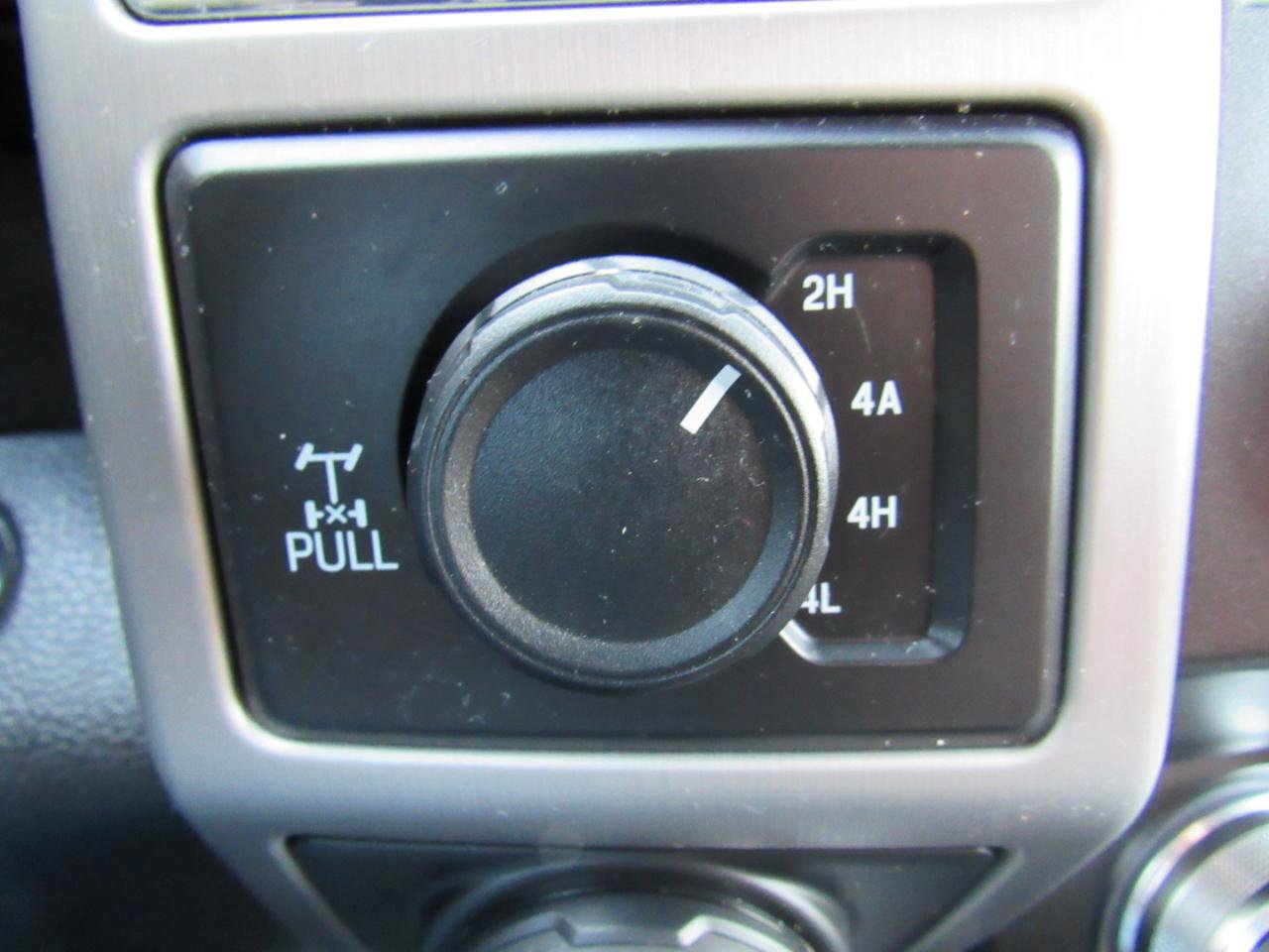 Used 2019 Ford F150 Platinum w/ Equipment Group 701A Luxury image 22
