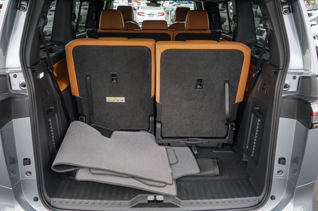 Used 2025 Volkswagen ID. Buzz Pro S RWD image 29