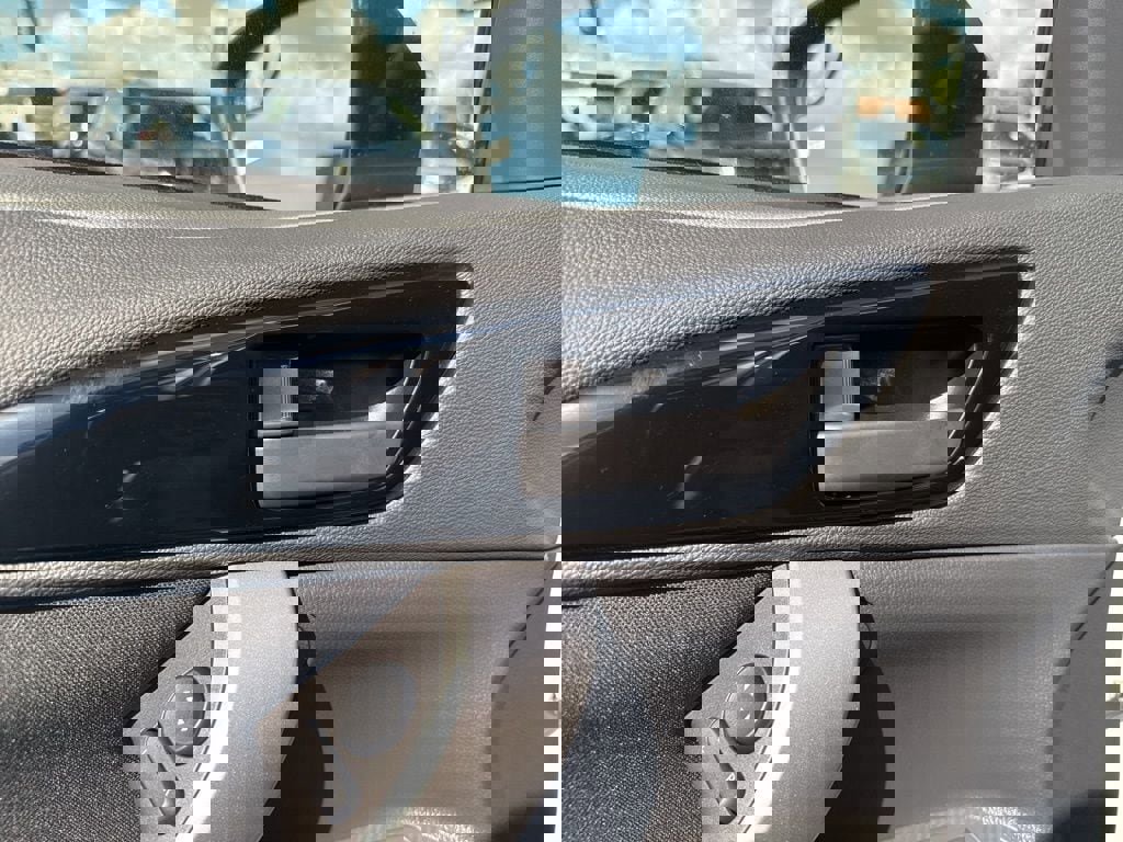 New 2026 Mitsubishi Eclipse Cross ES image 12