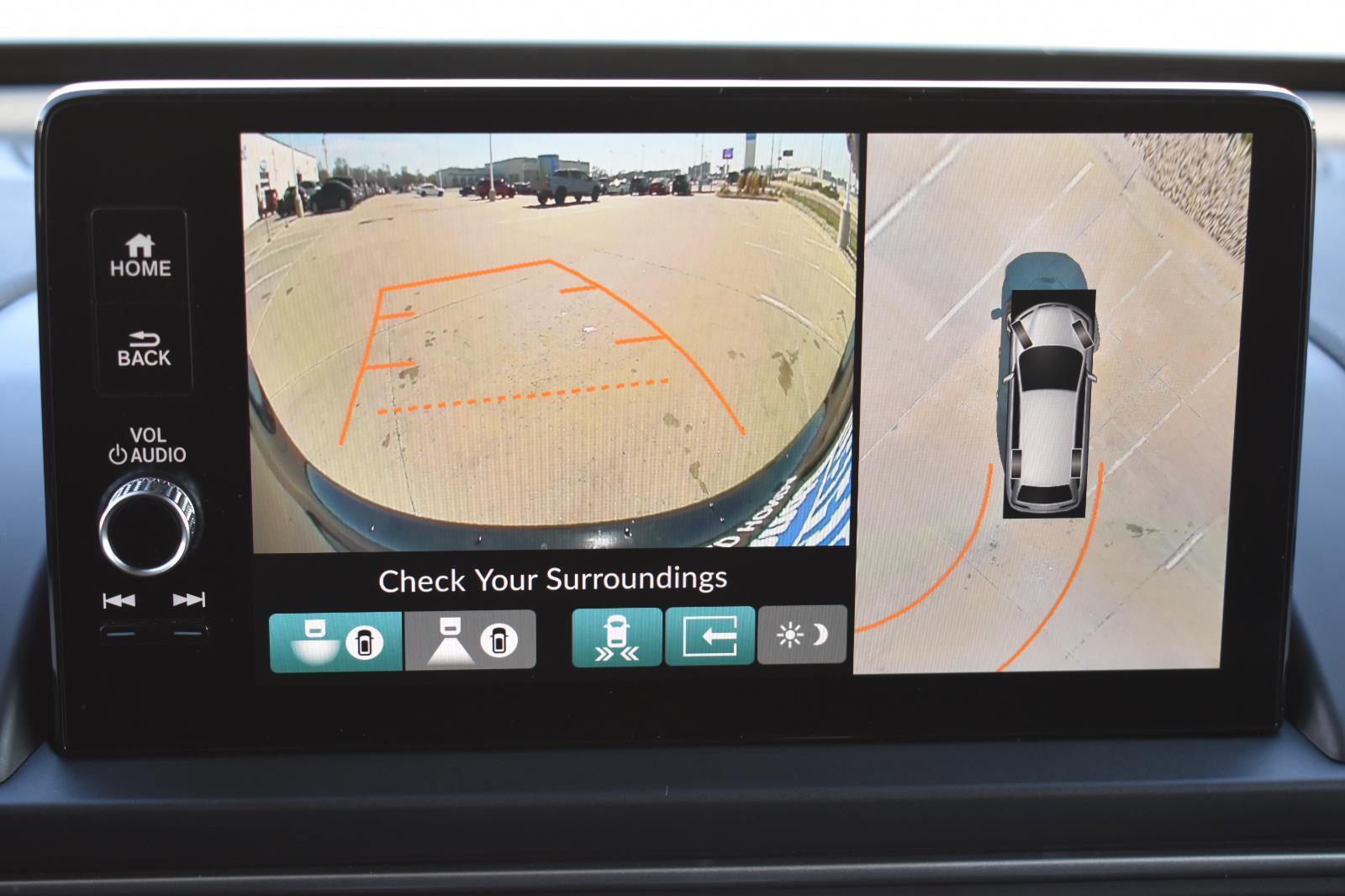 Used 2025 Honda Pilot Elite image 11