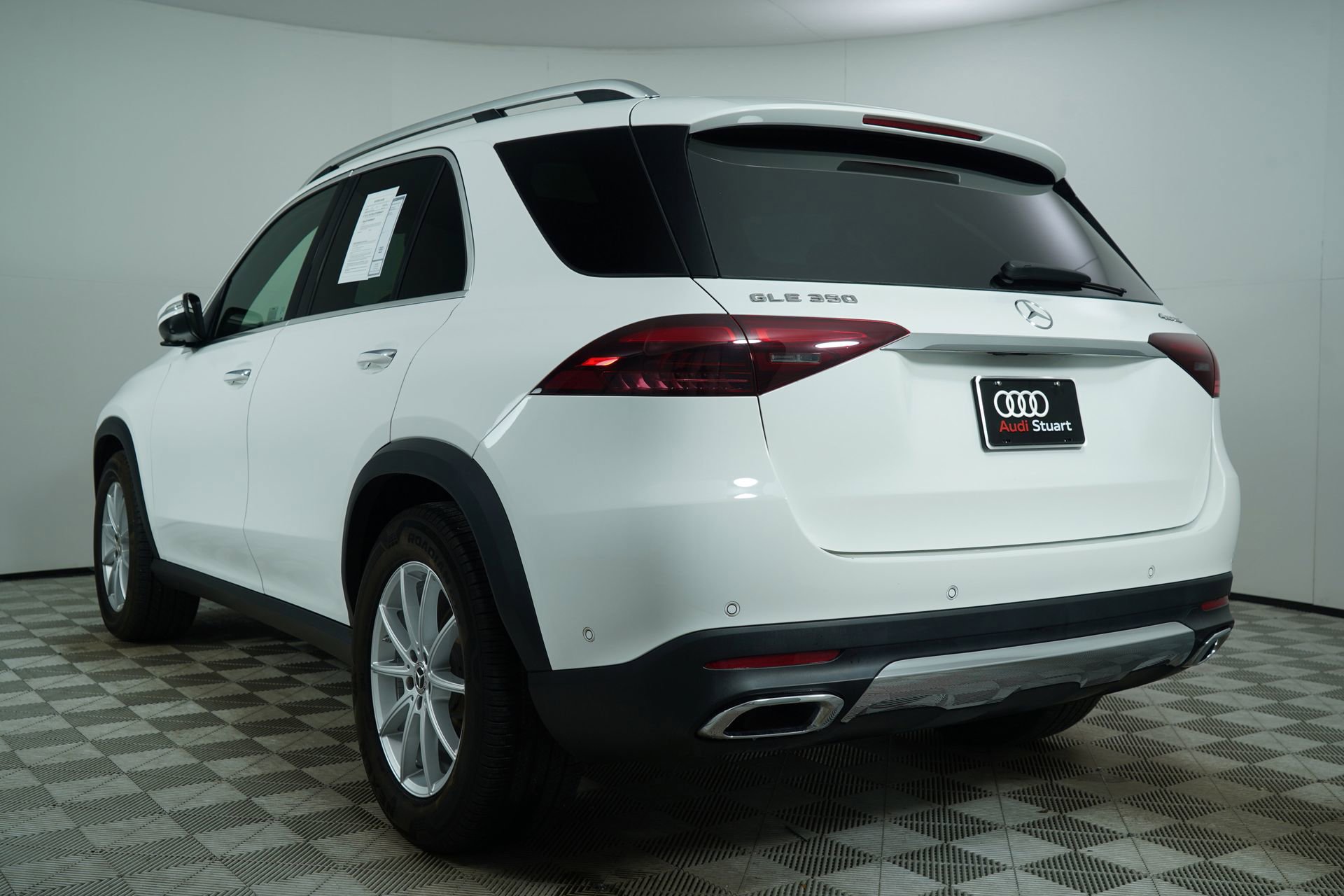 Used 2024 Mercedes-Benz GLE 350 4MATIC image 8