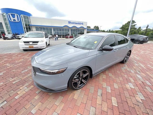 Used 2024 Honda Accord Sport image 29