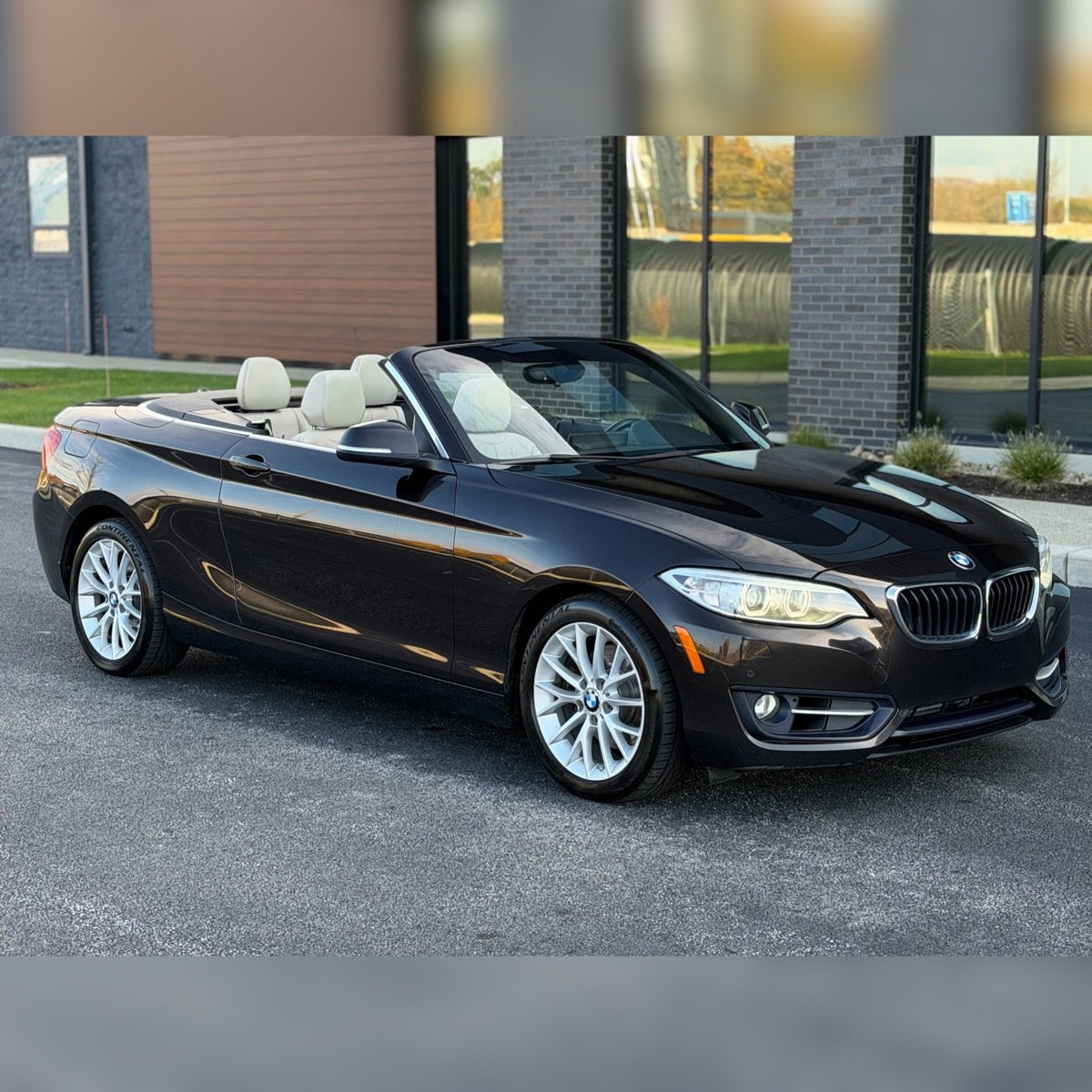 Used 2016 BMW 228i xDrive Convertible image 1