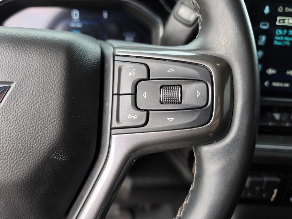 Used 2024 Chevrolet Silverado 3500 High Country w/ Technology Package AWD/4WD image 27