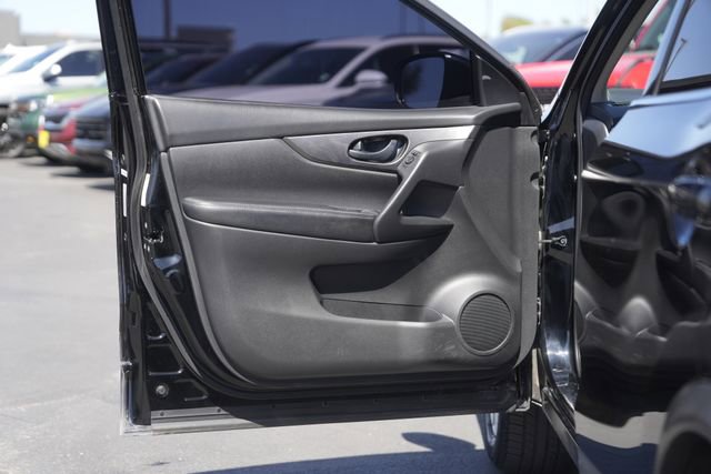 Used 2019 Nissan Rogue Sport S w/ Appearance Package image 29