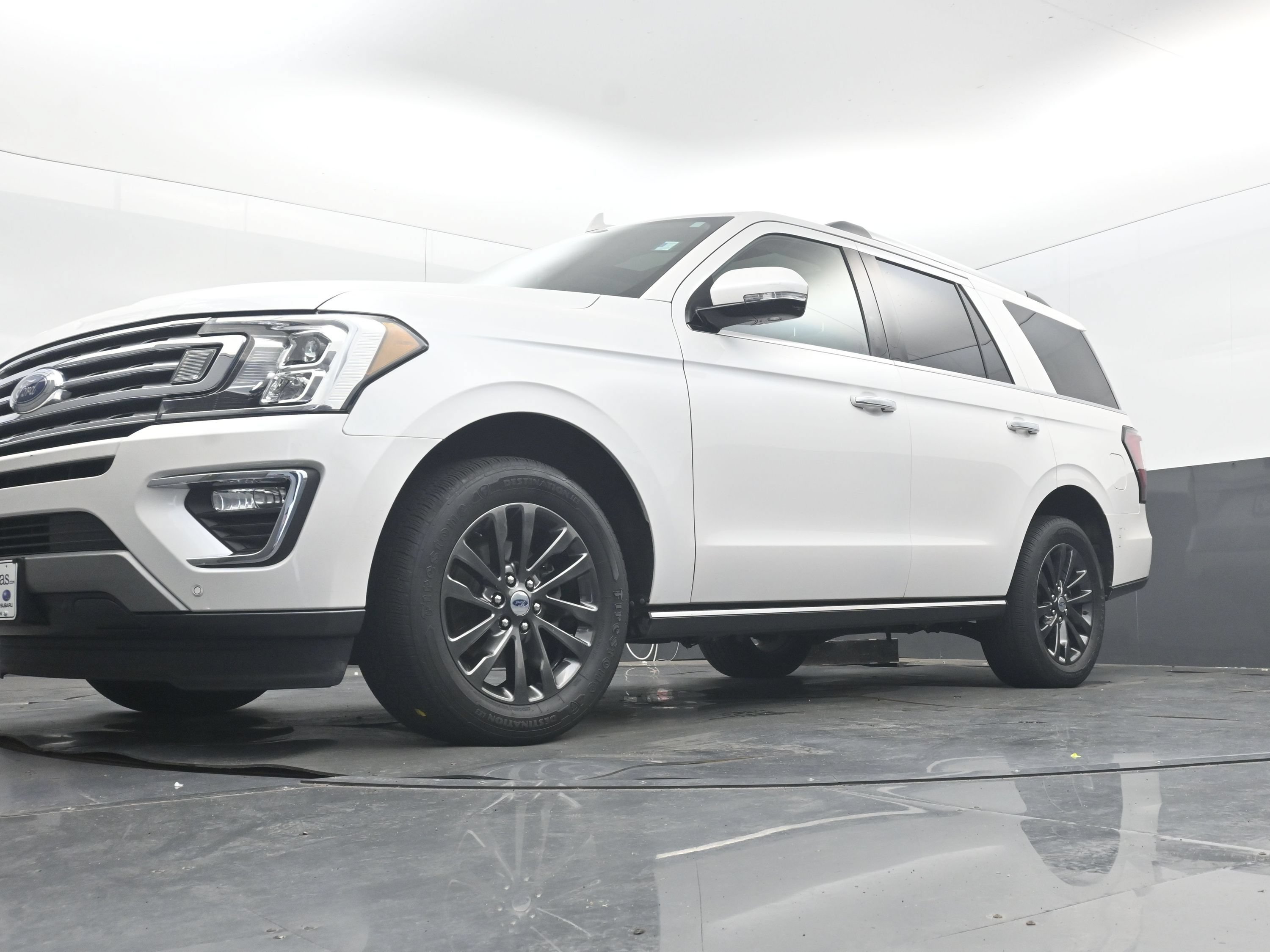 Used 2019 Ford Expedition Limited w/ Equipment Group 301A RWD image 28