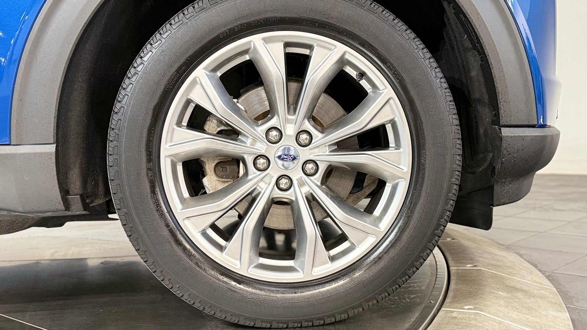 Used 2021 Ford Explorer Limited w/ Equipment Group 301A image 25