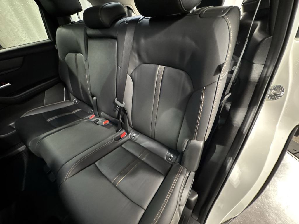 Used 2025 MAZDA CX-90 3.3 Turbo w/ Select Package image 28