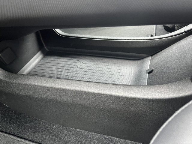 Certified 2025 Chevrolet Equinox EV LT w/ Convenience Package image 25