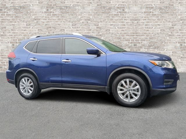 Used 2018 Nissan Rogue SV