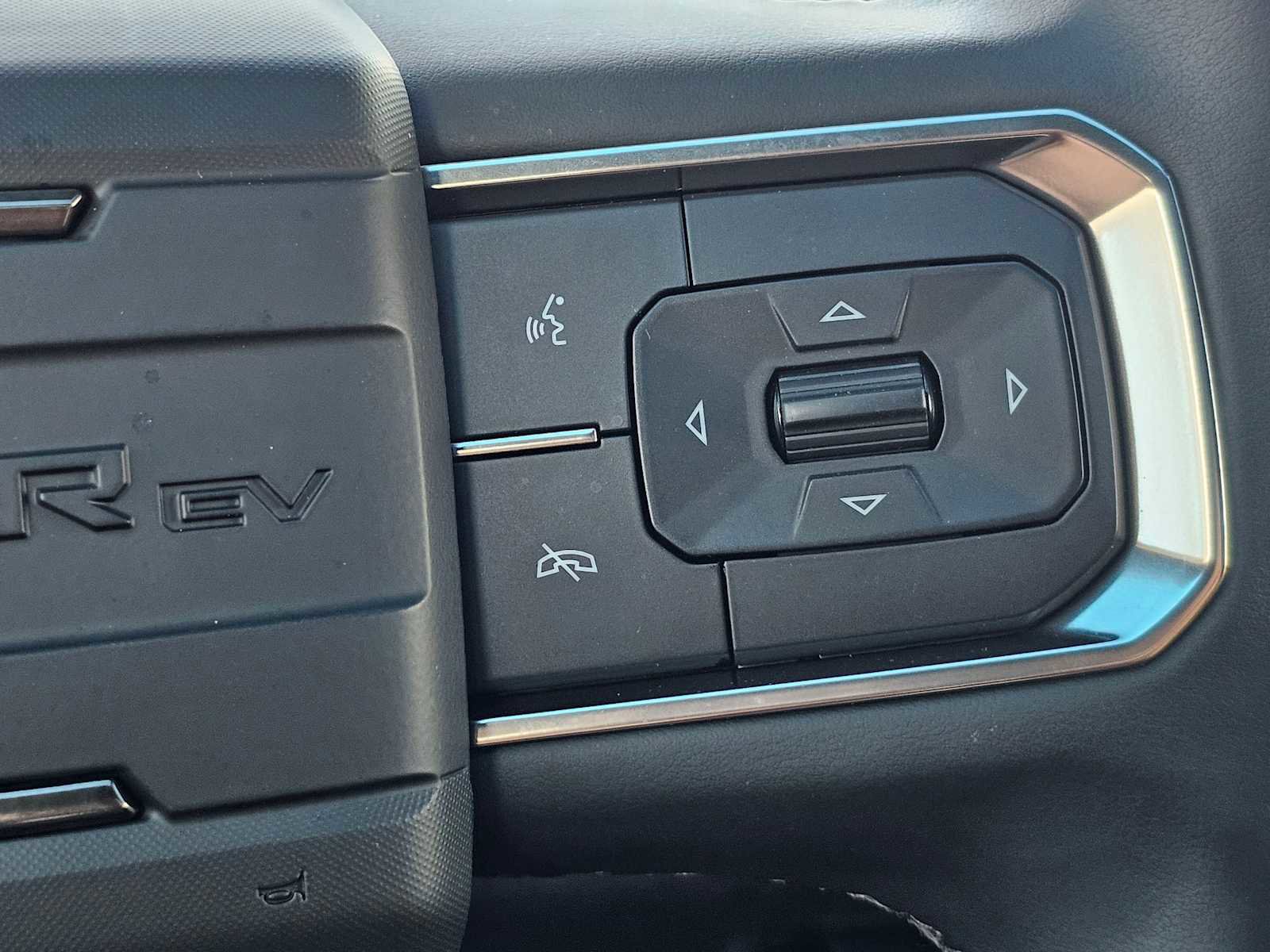 Used 2024 GMC Hummer EV 3X w/ Omega Edition image 30