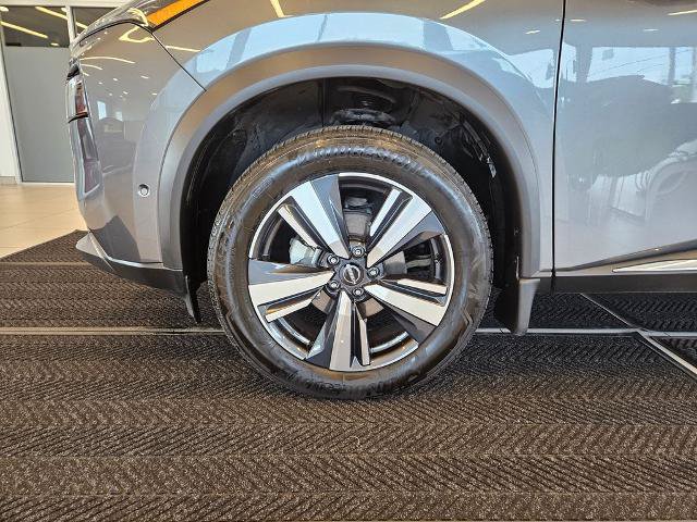 Certified 2023 Nissan Rogue SL w/ SL Premium Package AWD/4WD image 13
